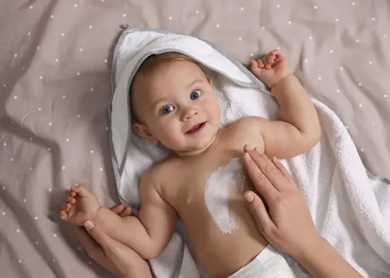 Как ухаживать за кожей ребенка первых лет жизни